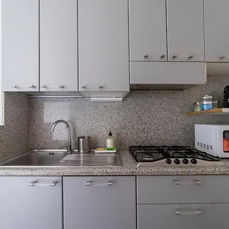 Apartament Duomo-bocconi-navigli Area, Elegant & Peaceful Retreat