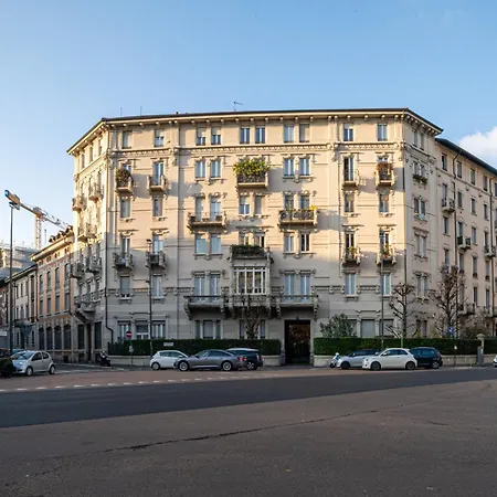 Duomo-bocconi-navigli Area, Elegant & Peaceful Retreat Apartament Mediolan