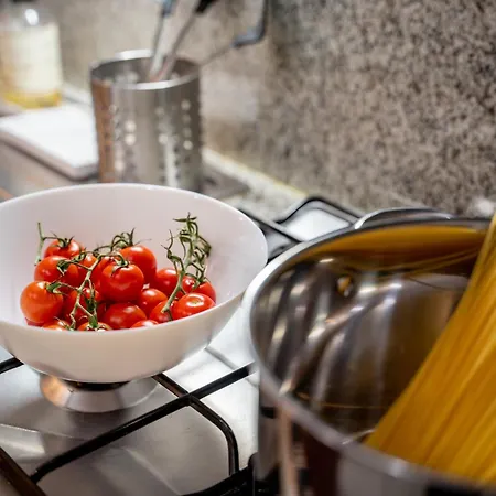 Duomo-bocconi-navigli Area, Elegant & Peaceful Retreat Apartament Mediolan