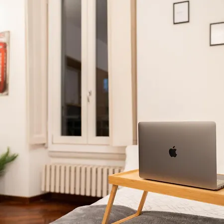 Apartament Duomo-bocconi-navigli Area, Elegant & Peaceful Retreat