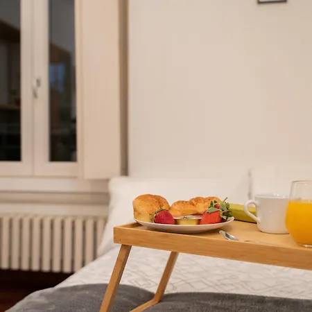 Duomo-bocconi-navigli Area, Elegant & Peaceful Retreat Apartament
