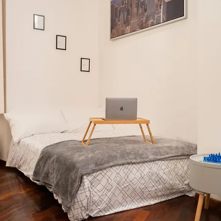 Duomo-bocconi-navigli Area, Elegant & Peaceful Retreat Mediolan